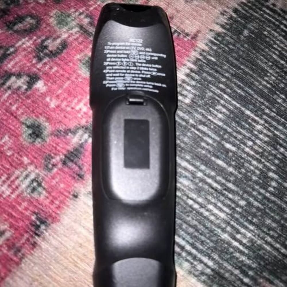 Spectrum RC122 Universal Remote Control - Picture 3 of 3